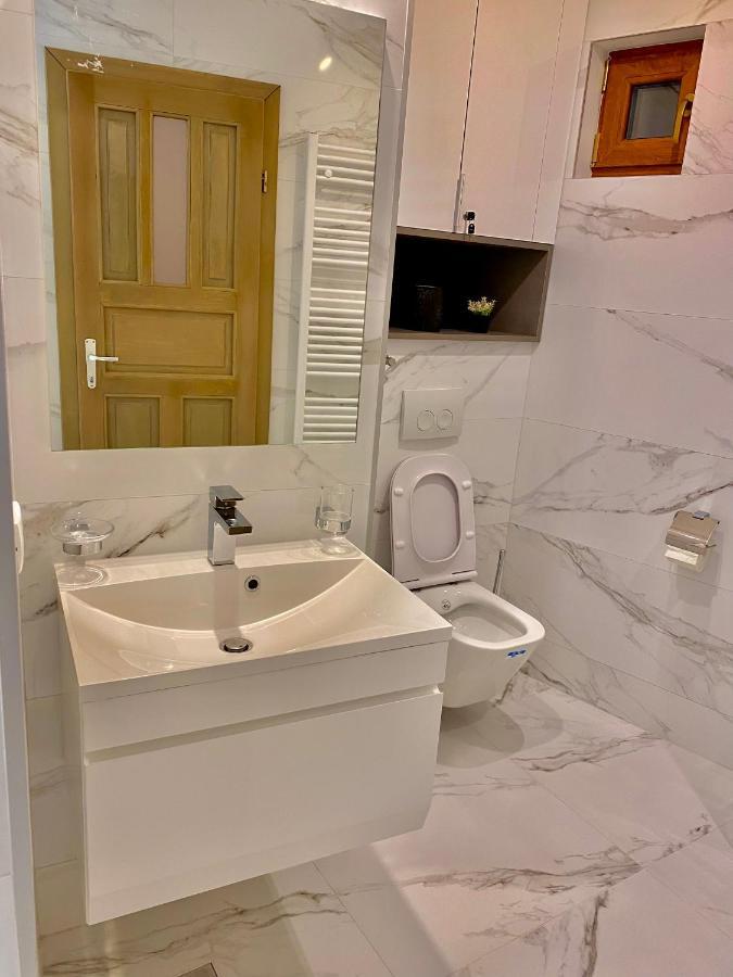 Апартаменти Blancris Boutique Брашов Екстер'єр фото